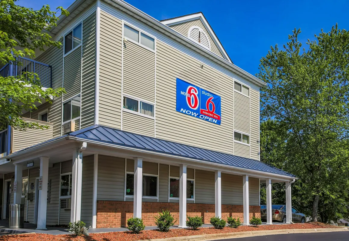 Studio 6 Greensboro, NC - I-40 hotel hero