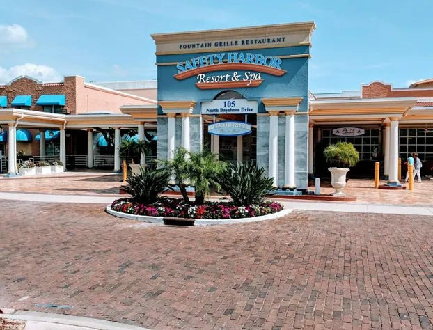 Safety Harbor Resort & Spa Trademark Collection by Wyndham hotel detail image 1