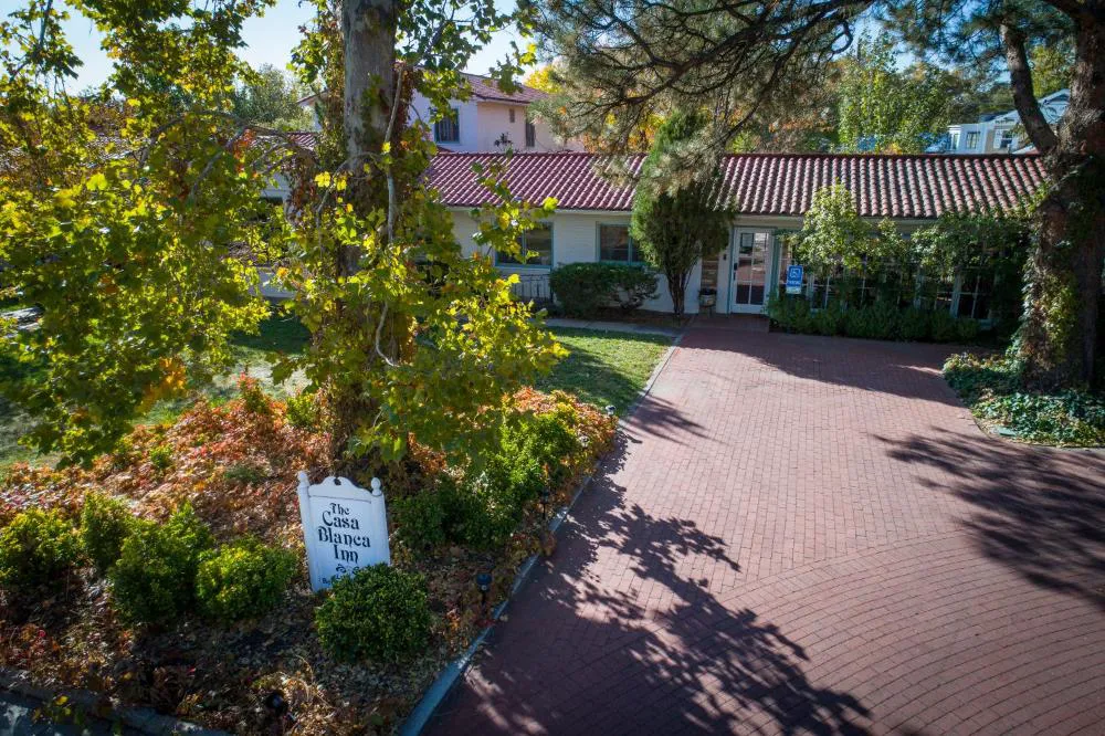 Casa Blanca Inn hotel hero