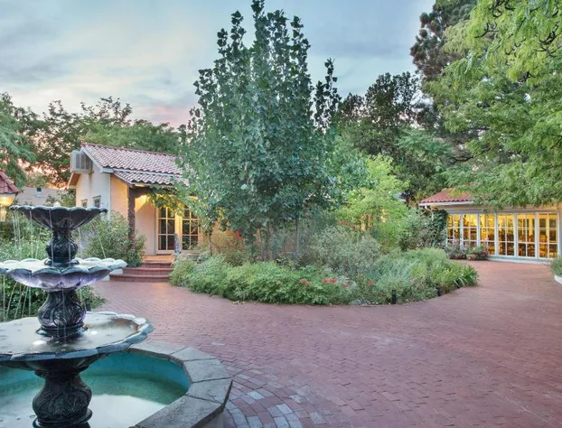 Casa Blanca Inn hotel detail image 1