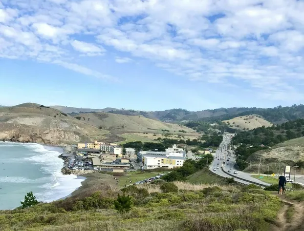 Pacifica Lighthouse Hotel Trademark Collection by Wyndham hotel detail image 1