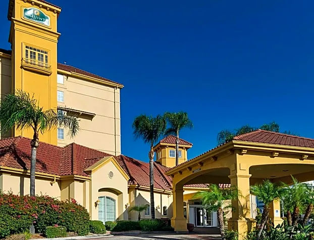 La Quinta Inn & Suites by Wyndham Ontario Airport hotel detail image 3