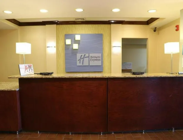Holiday Inn Express Hotel & Suites Cleveland by IHG hotel detail image 2
