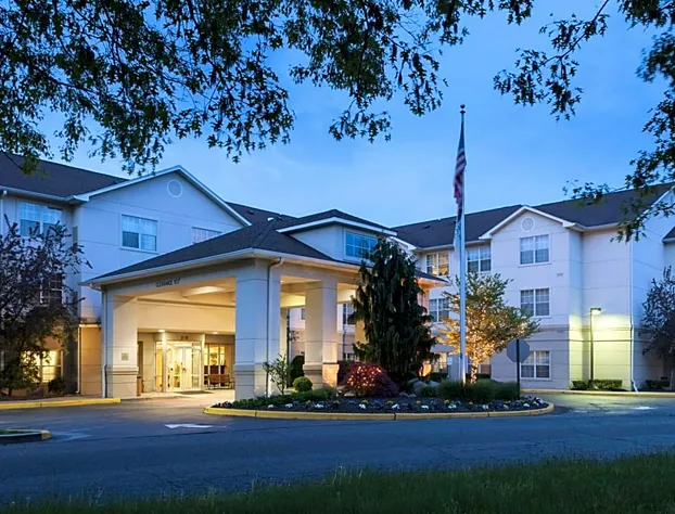 Homewood Suites by Hilton Newark-Cranford hotel detail image 2