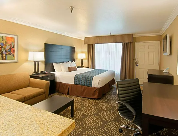 Hotel d’Lins Ontario Airport hotel detail image 4