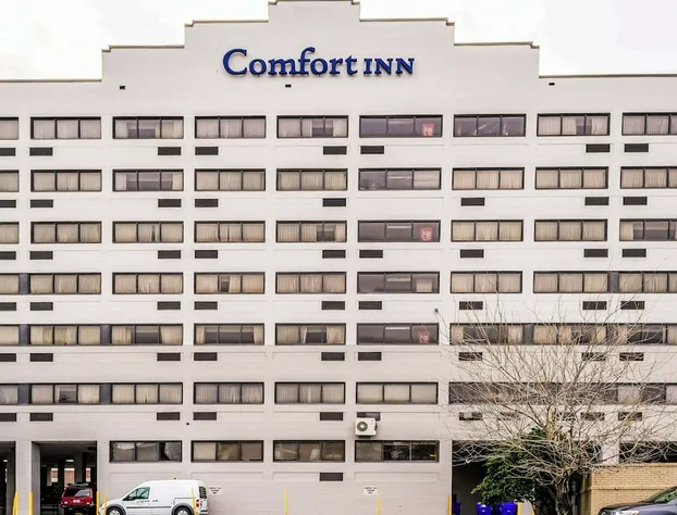 Comfort Inn Downtown Charleston hotel detail image 2