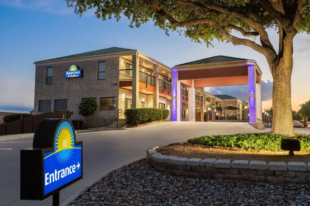 Days Inn by Wyndham San Antonio Near Fiesta Park hotel hero