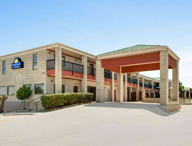 Days Inn by Wyndham San Antonio Near Fiesta Park hotel detail image 1