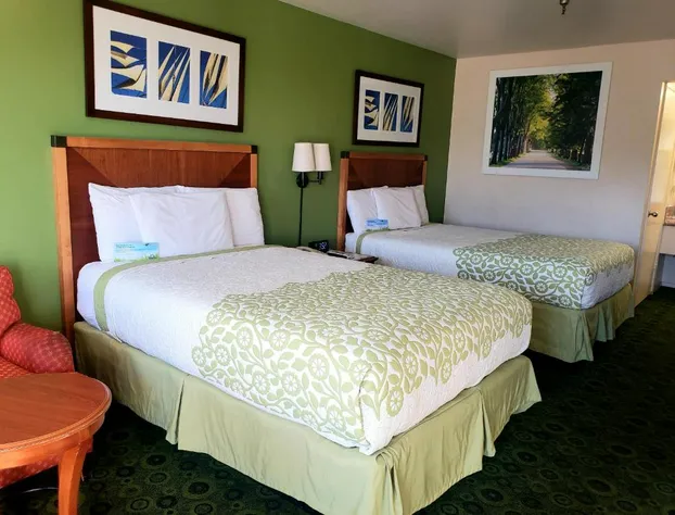 Days Inn by Wyndham Westley hotel detail image 4