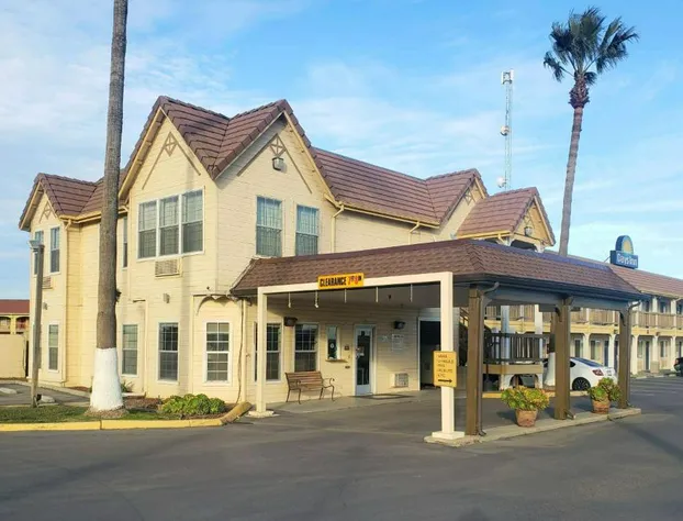 Days Inn by Wyndham Westley hotel detail image 3