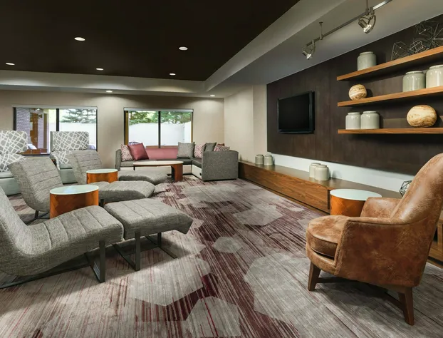 Courtyard by Marriott Chicago Bloomingdale hotel detail image 2