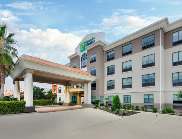 Holiday Inn Express & Suites San Antonio NW near SeaWorld by IHG hotel detail image 2
