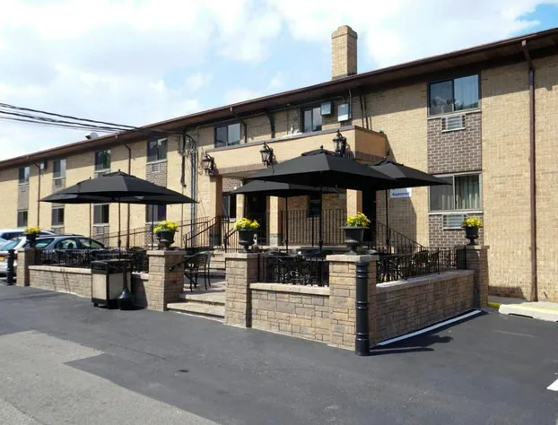 Holland Hotel Free Parking Jersey City hotel detail image 2