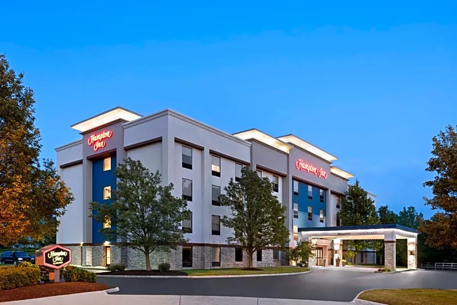 Hampton Inn Cleveland Airport - Tiedeman Road hotel hero