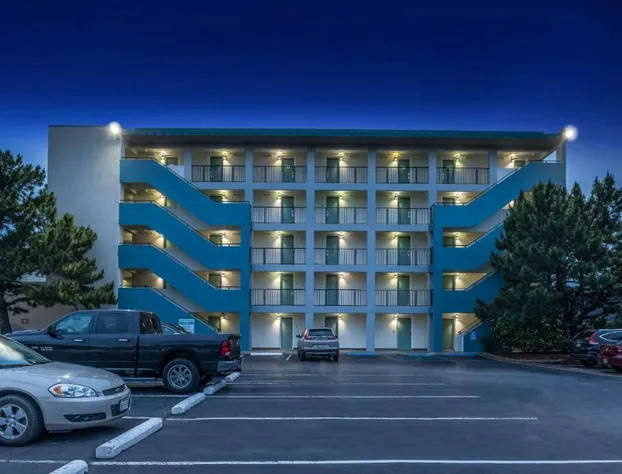 Best Western Plus Holiday Sands Inn & Suites hotel detail image 1