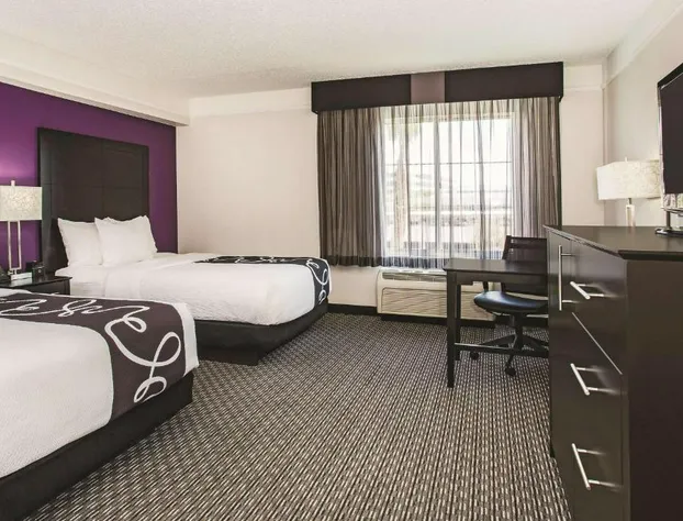 La Quinta Inn & Suites by Wyndham Las Vegas Summerlin Tech hotel detail image 4