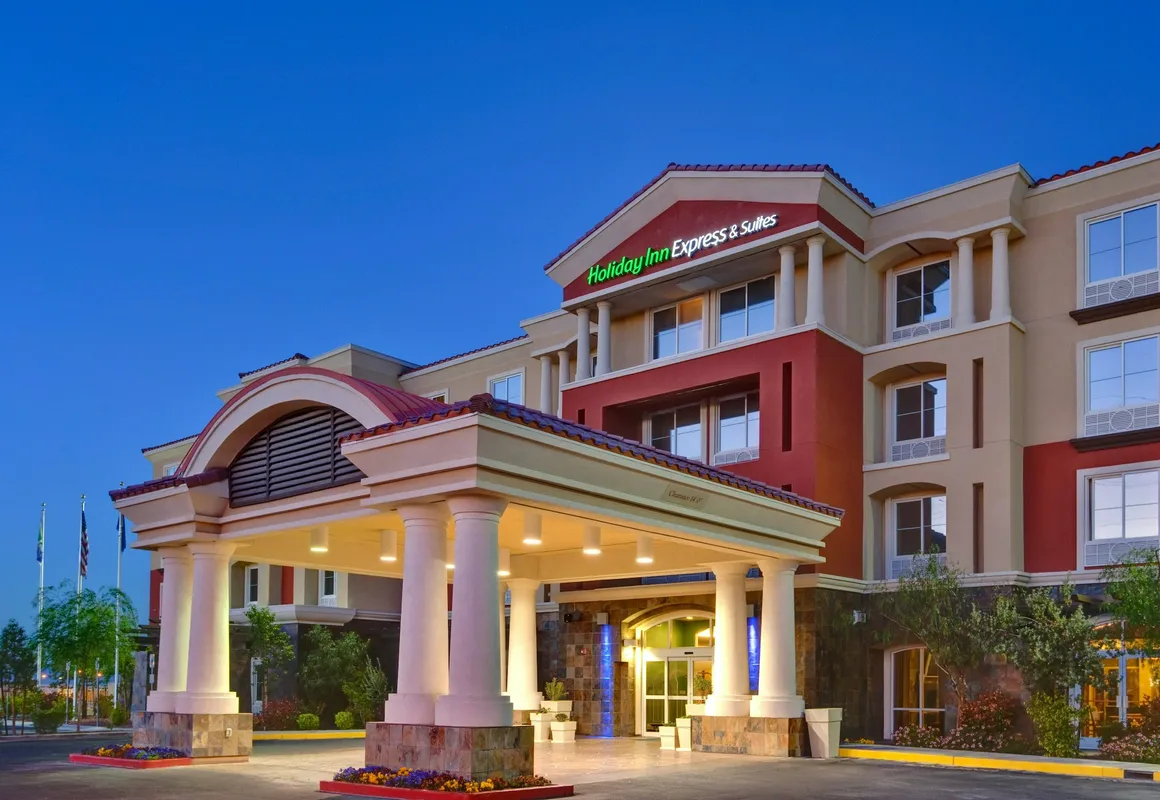 Holiday Inn Express & Suites Las Vegas SW - Spring Valley by IHG hotel hero
