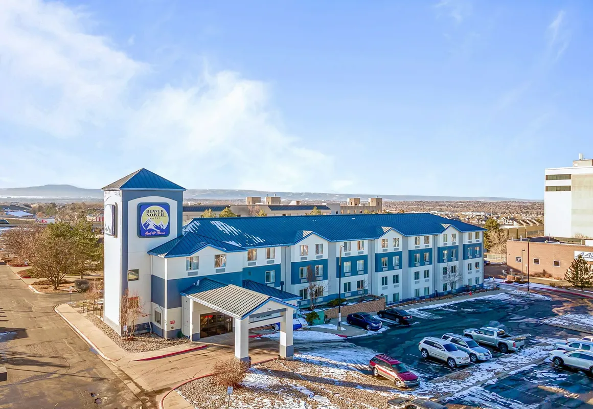 Days Inn by Wyndham Thornton hotel hero