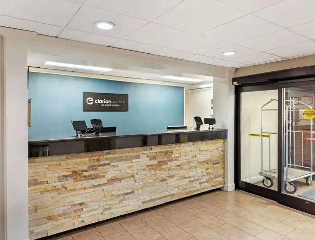 Clarion Pointe Research Triangle Park Durham hotel detail image 3