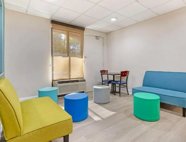 Clarion Pointe Durham Research Triangle Park hotel detail image 4