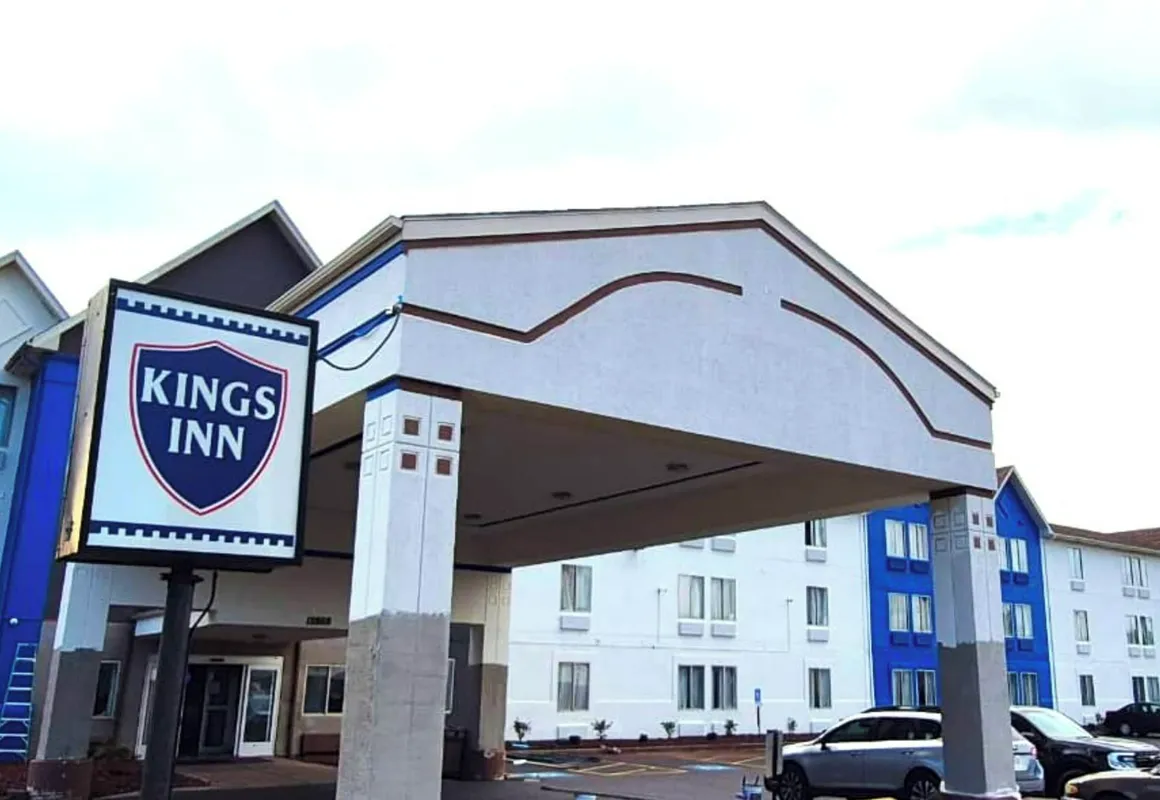 Kings Inn By OYO Calumet Park I-57 hotel hero