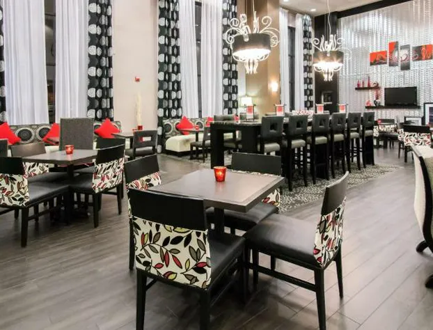 Hampton Inn & Suites Orlando-John Young Pkwy/S. Park hotel detail image 2