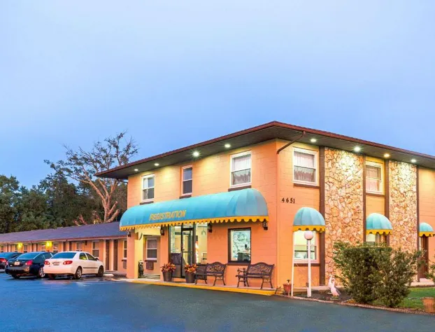 Knights Inn Kissimmee hotel detail image 1