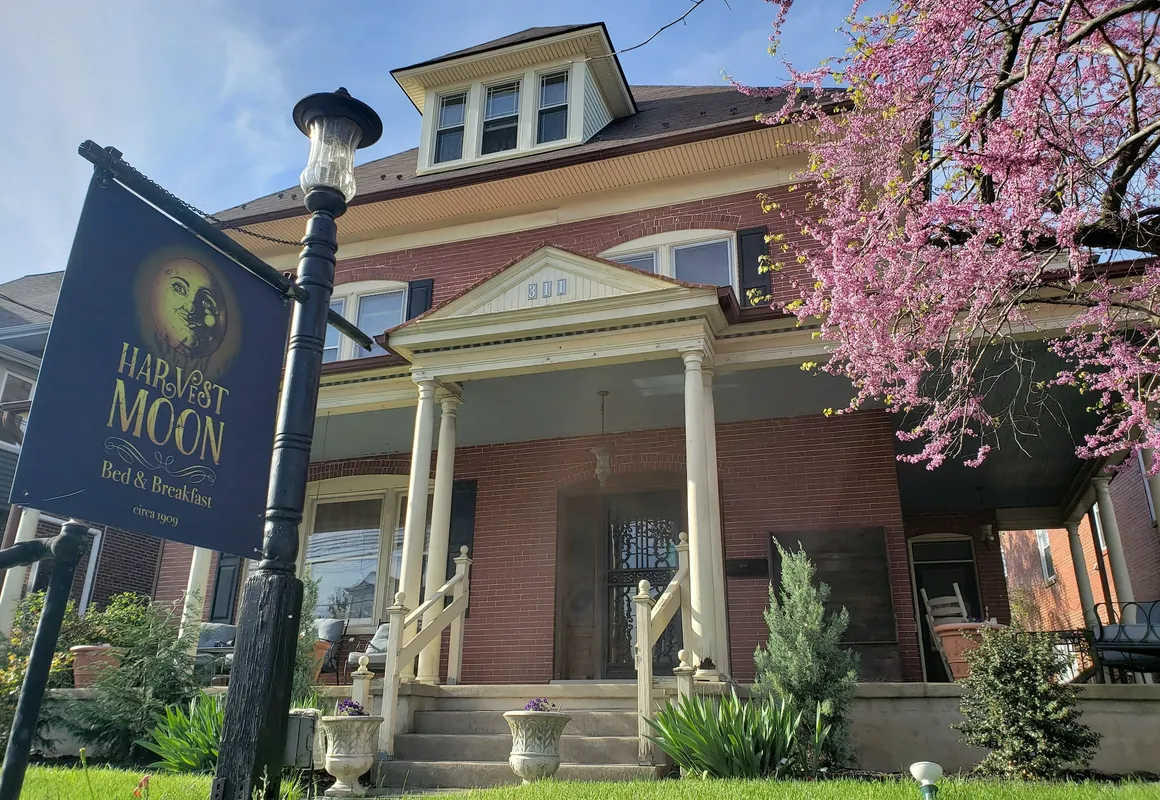 Harvest Moon Bed and Breakfast hotel hero