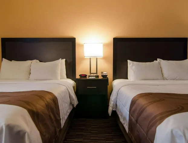 Cottage Grove Inn hotel detail image 2