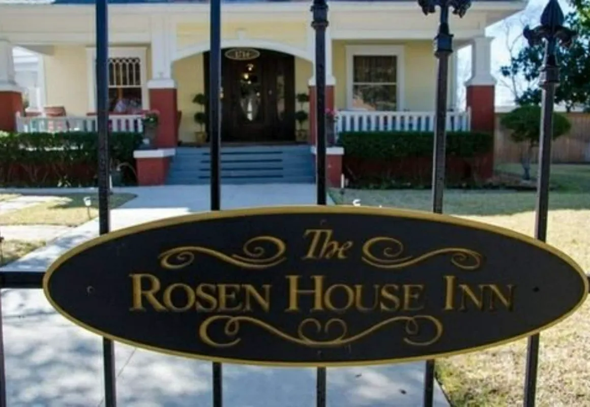 Rosen House Inn hotel hero