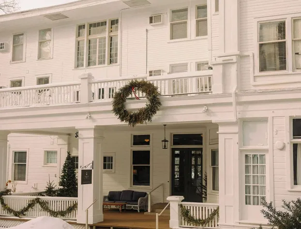 Terrace Inn and 1911 Restaurant hotel detail image 3