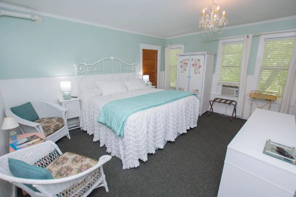 Terrace Inn and 1911 Restaurant hotel hero