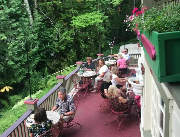 Terrace Inn and 1911 Restaurant hotel detail image 1