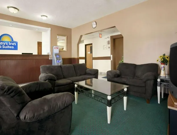 Days Inn & Suites by Wyndham Romeoville hotel detail image 3