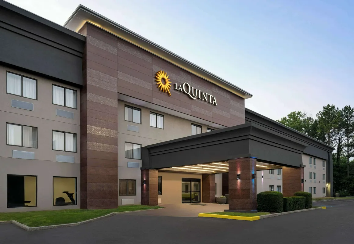 La Quinta Inn by Wyndham Birmingham - Inverness hotel hero