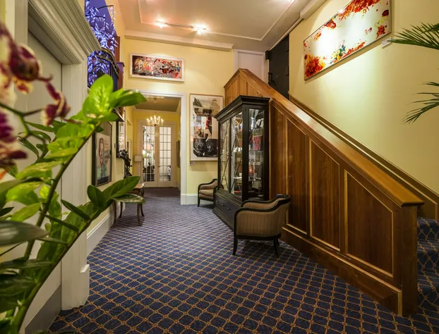 LHotel Montreal hotel detail image 4