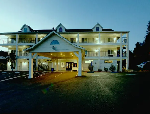 Quality Inn Yosemite Valley Gateway hotel detail image 1