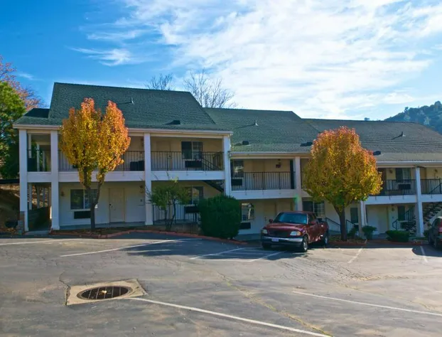 Quality Inn Yosemite Valley Gateway hotel detail image 3