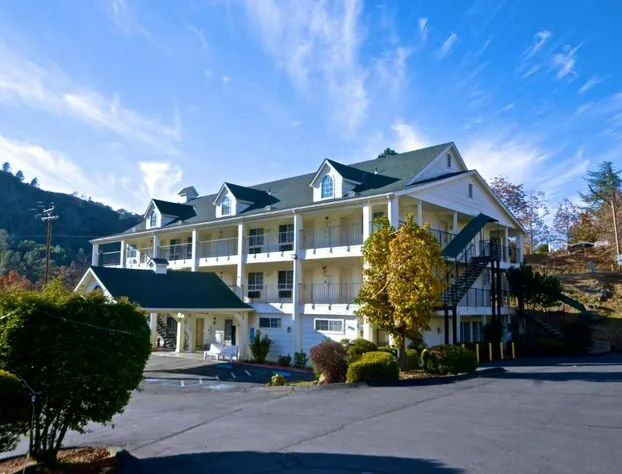 Quality Inn Yosemite Valley Gateway hotel detail image 4