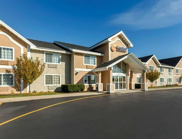 Comfort Inn & Suites Jackson - West Bend hotel detail image 2