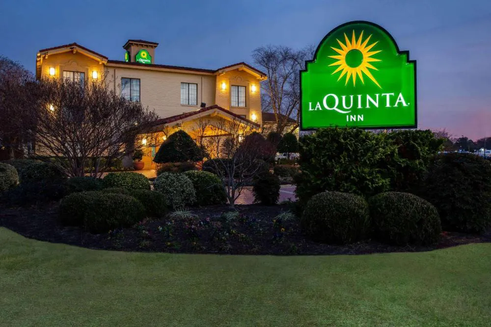 La Quinta Inn by Wyndham Norfolk Virginia Beach hotel hero