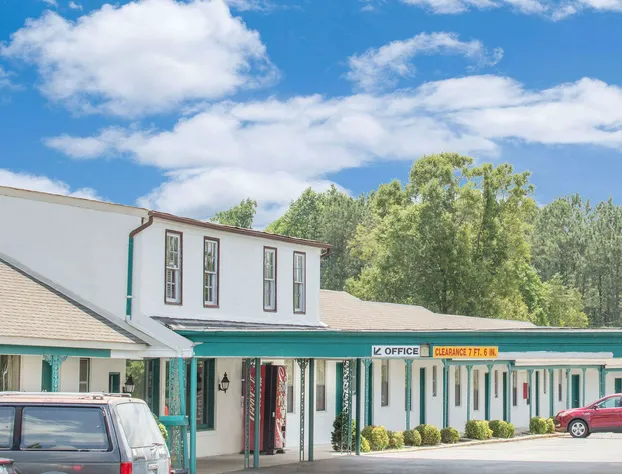 Knights Inn Emporia hotel detail image 1