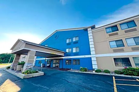 AmericInn by Wyndham Glendale/Milwaukee hotel detail image 4