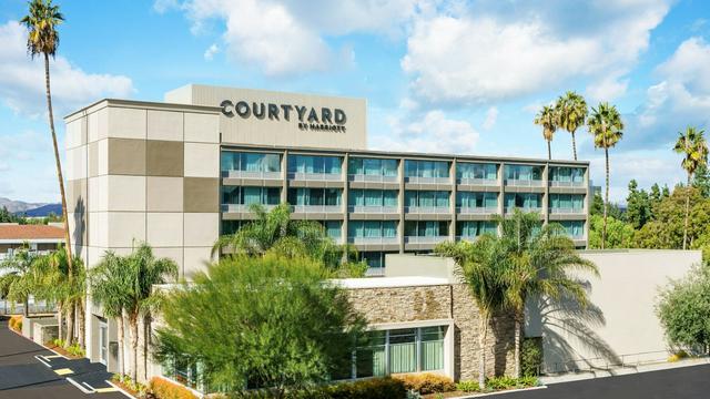 Courtyard by Marriott Los Angeles Woodland Hills hotel detail image 1