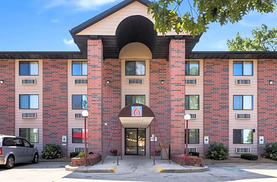 Motel 6 Prospect Heights, IL hotel hero