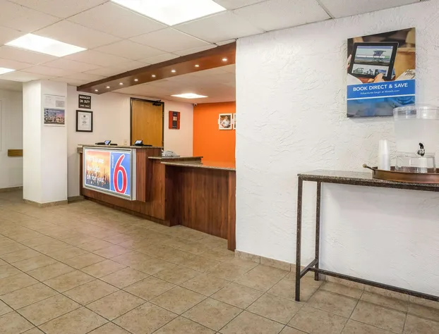 Motel 6 Prospect Heights, IL hotel detail image 3