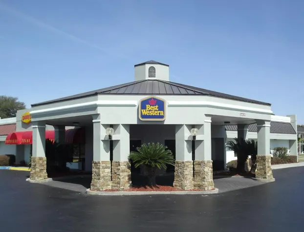 Ramada by Wyndham Savannah Gateway hotel detail image 2