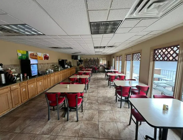 Quality Inn West hotel detail image 4