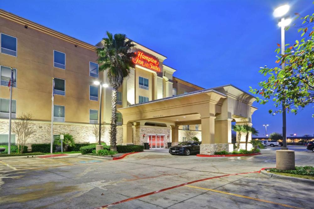 Hampton Inn & Suites San Antonio/Northeast I-35 hotel hero