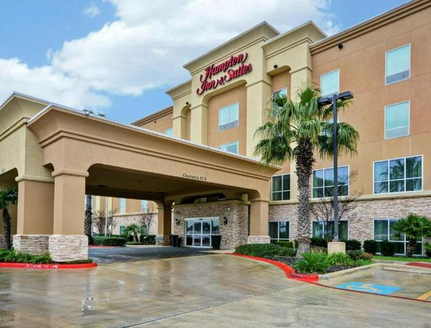 Hampton Inn & Suites San Antonio/Northeast I-35 hotel detail image 1